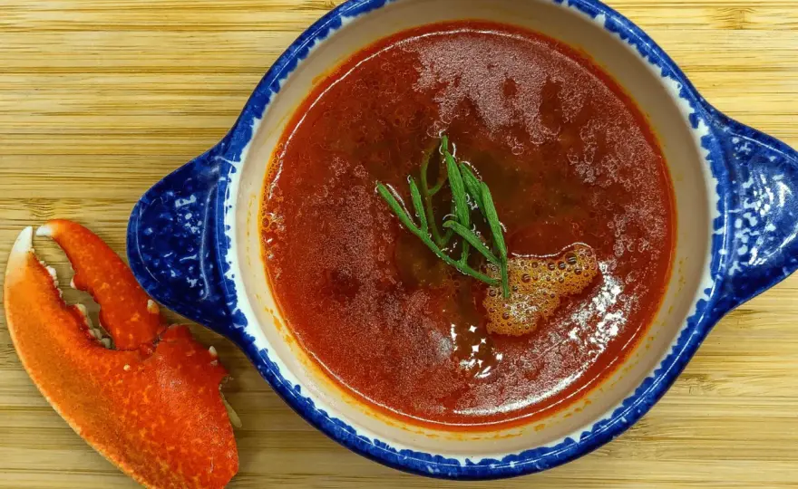 Bisque de Homard Parfaite - Recette Élégante et Légère