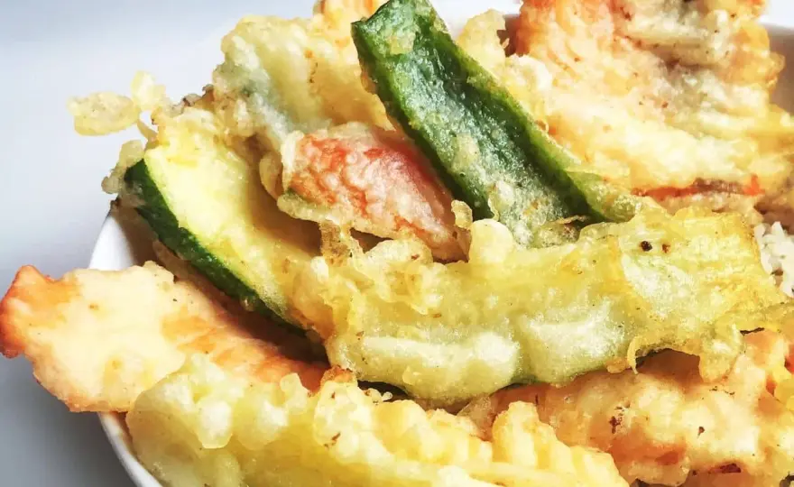 Tempura de légumes - la méthode pour des beignets légers