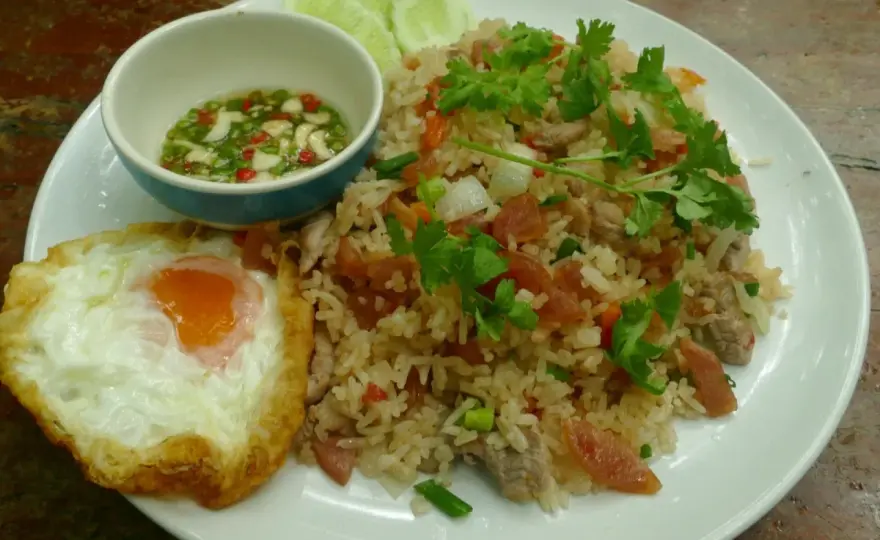 Riz thaï - cuisson parfaite et khao pad maison