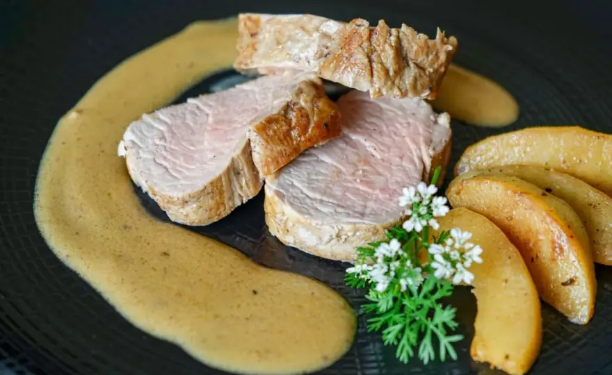Filet mignon de porc façon chef - cuisson juteuse et sauce au cidre