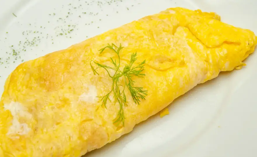 Omelette au thon moelleuse - la méthode simple pour la réussir