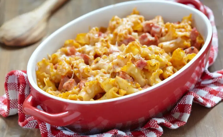 Gratin de pâtes au jambon - La recette parfaite, crémeuse et dorée