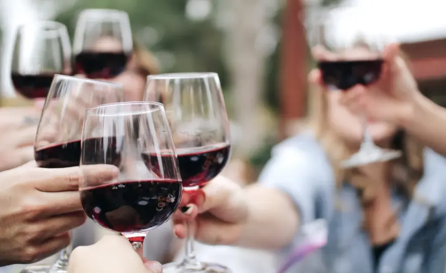 Comment déguster un vin rouge sans se tromper