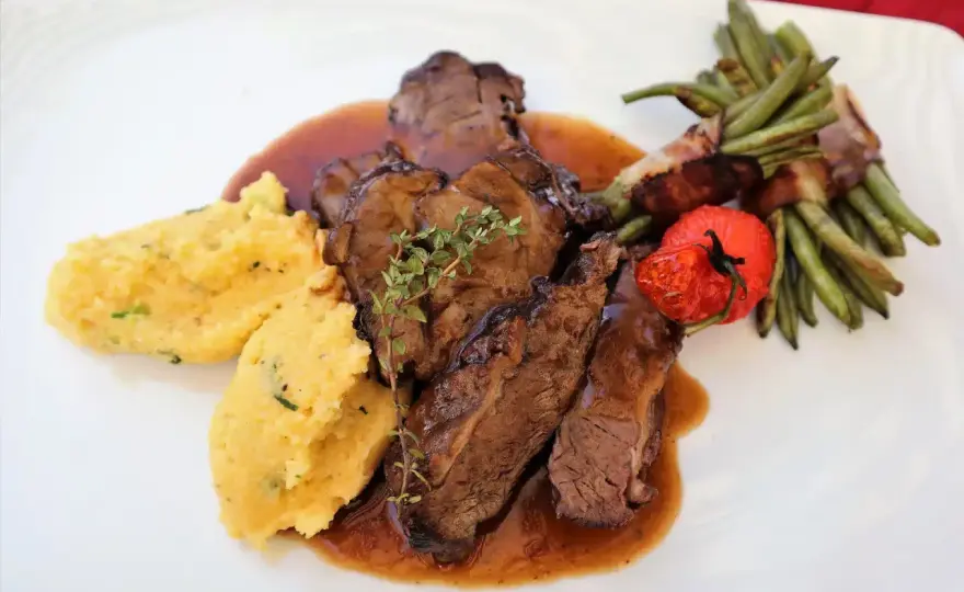 Sabodet braisé au vin rouge - le guide pour le réussir