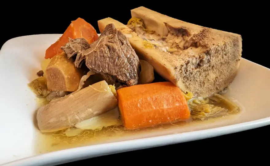 Pot-au-feu à la cocotte-minute - viande tendre et bouillon net