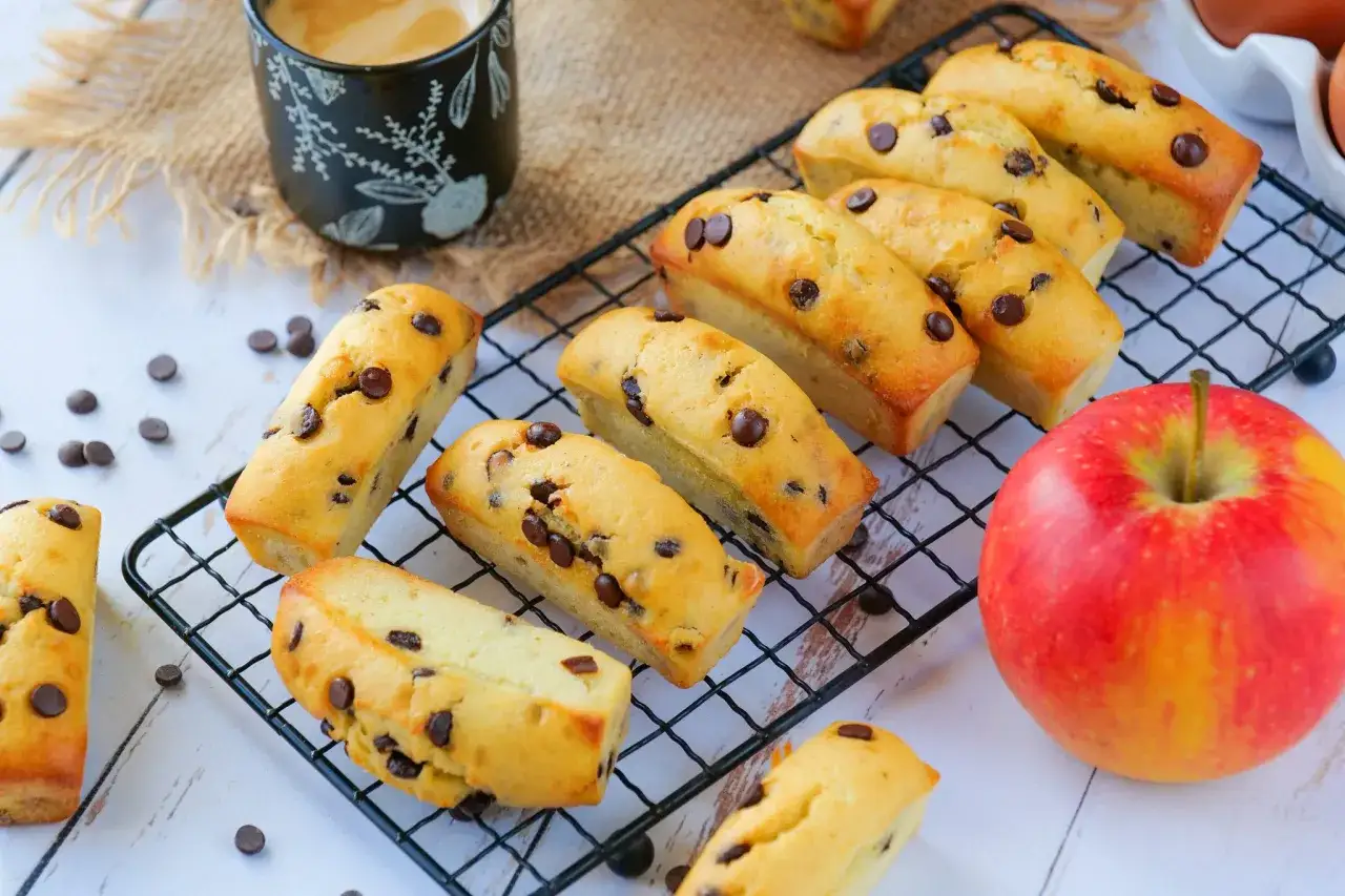 Délicieux petits gâteaux individuels au chocolat, parfaits pour une recette facile. Un régal à partager !